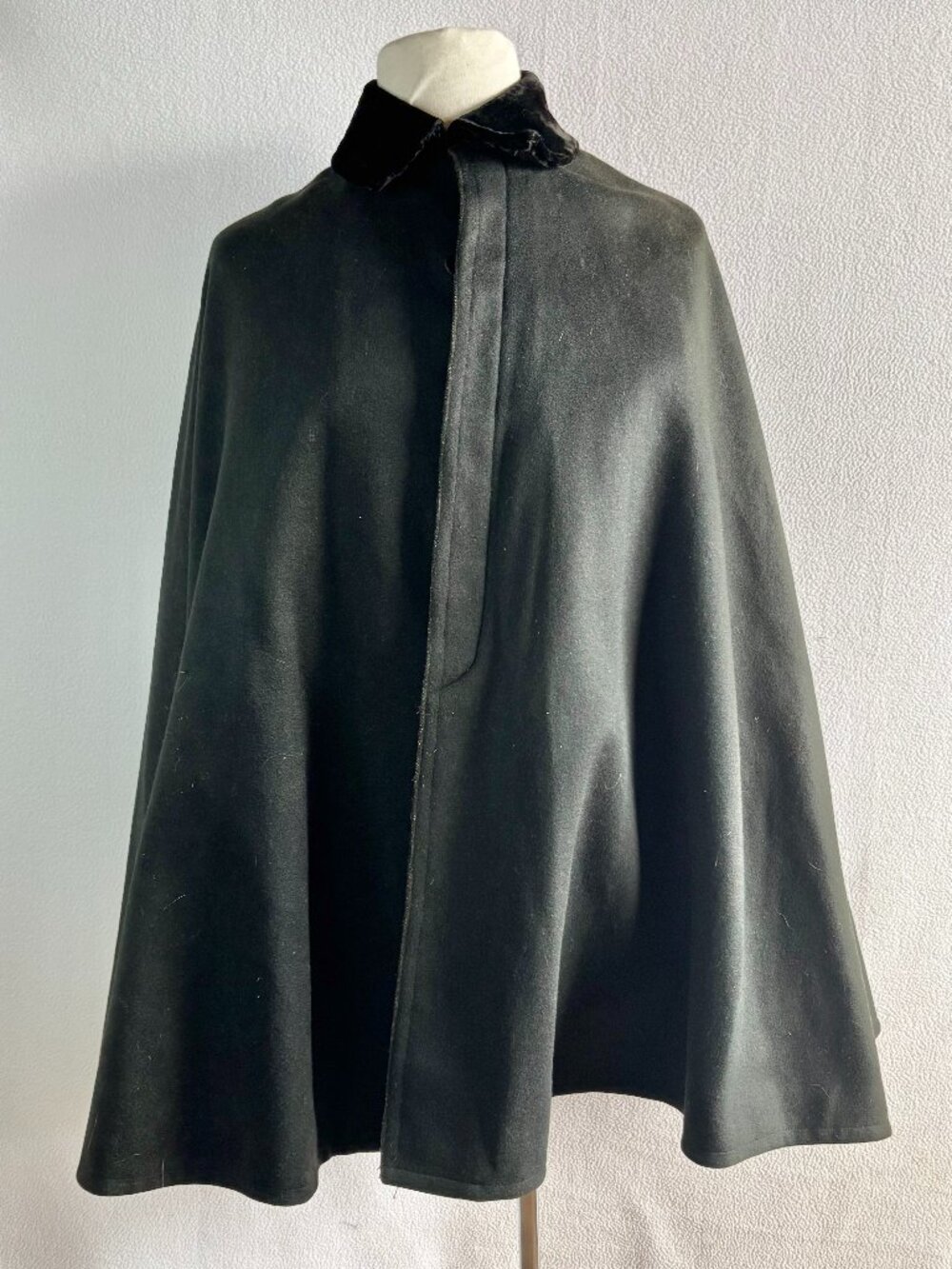 Antique Edwardian Black Wool Hip Length Cape